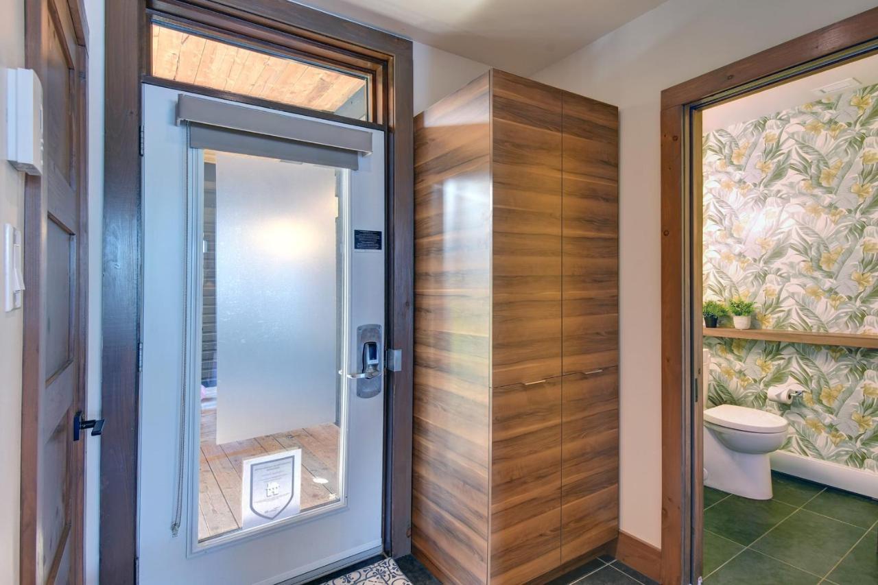 Lac-Superieur Premium Suite With Lake View And Resort Access מראה חיצוני תמונה